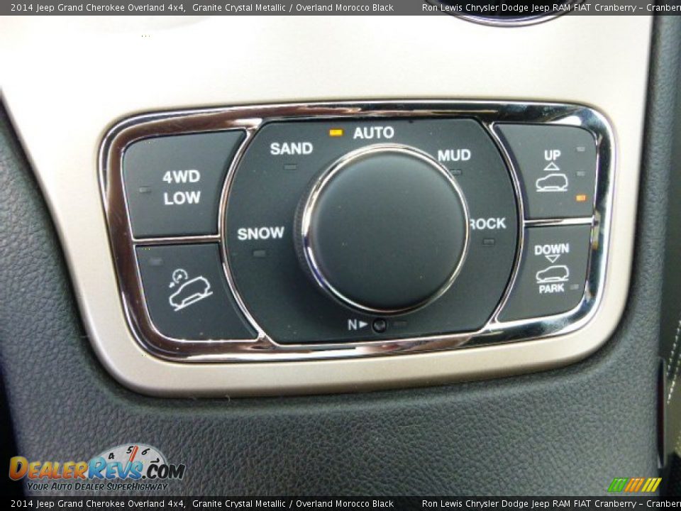 2014 Jeep Grand Cherokee Overland 4x4 Granite Crystal Metallic / Overland Morocco Black Photo #17