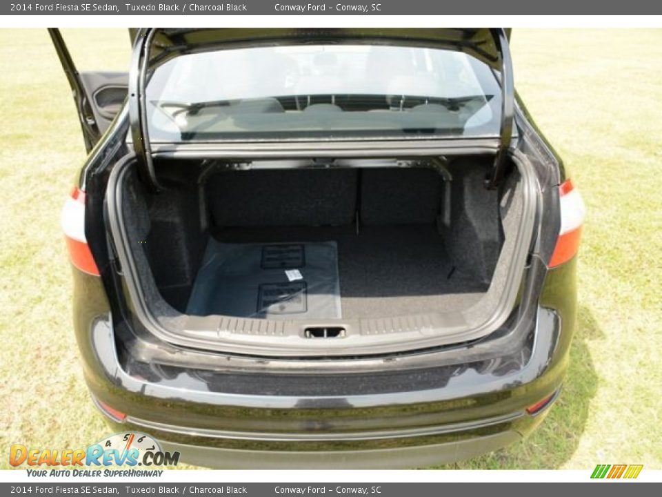 2014 Ford Fiesta SE Sedan Tuxedo Black / Charcoal Black Photo #13