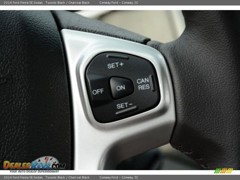 2014 Ford Fiesta SE Sedan Tuxedo Black / Charcoal Black Photo #23