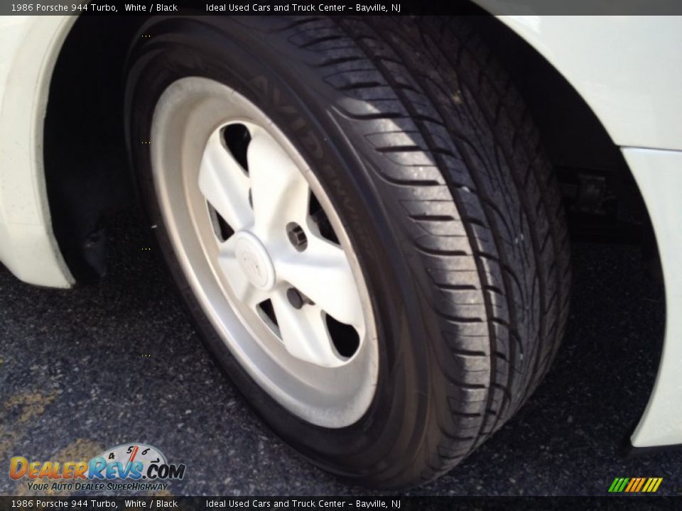 1986 Porsche 944 Turbo White / Black Photo #2