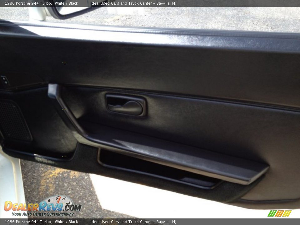 1986 Porsche 944 Turbo White / Black Photo #11
