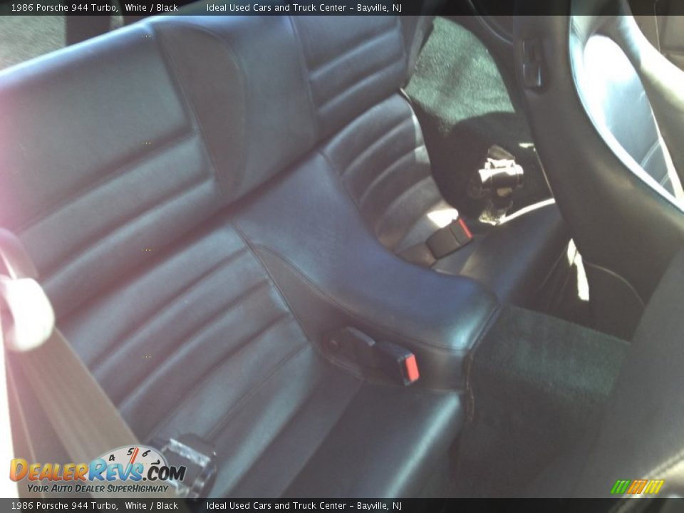1986 Porsche 944 Turbo White / Black Photo #15