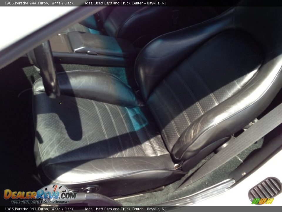 1986 Porsche 944 Turbo White / Black Photo #24