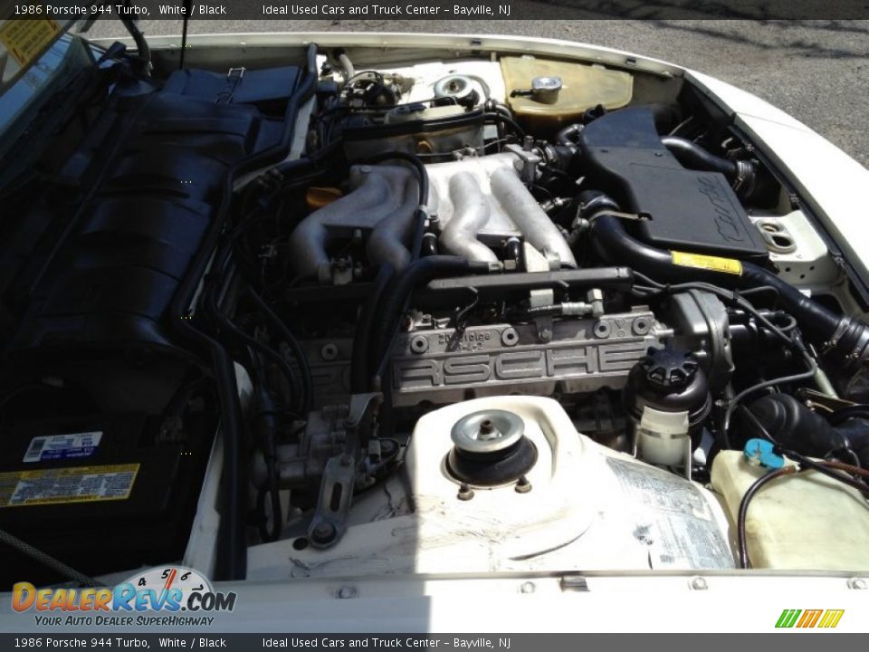 1986 Porsche 944 Turbo White / Black Photo #33