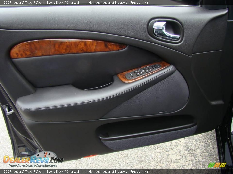 Door Panel of 2007 Jaguar S-Type R Sport Photo #11