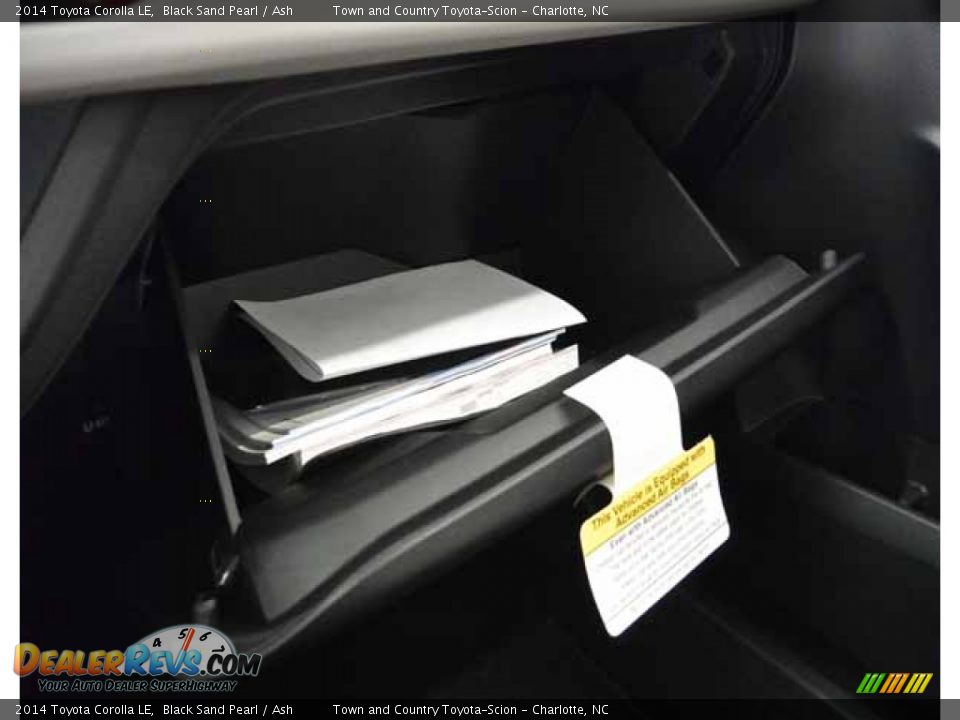 2014 Toyota Corolla LE Black Sand Pearl / Ash Photo #33