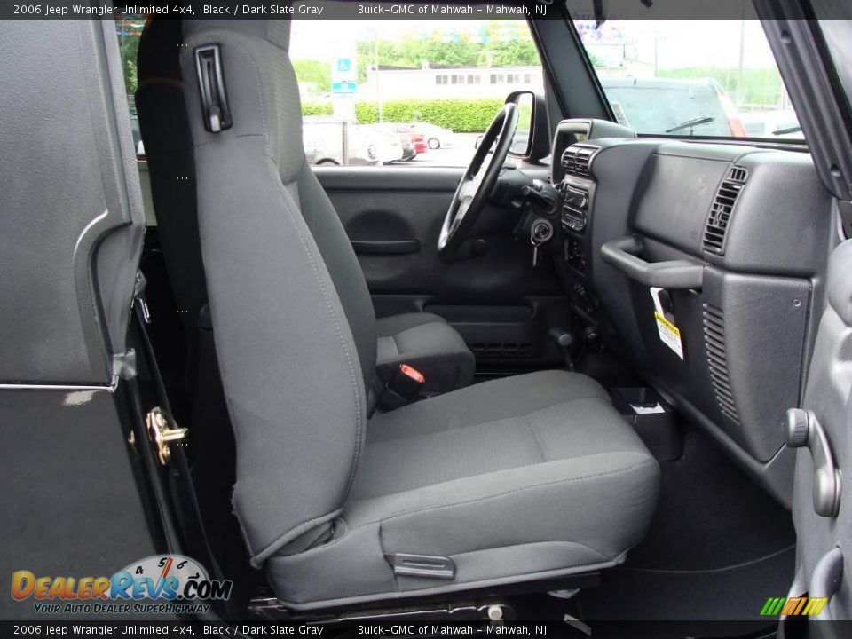 2006 Jeep Wrangler Unlimited 4x4 Black / Dark Slate Gray Photo #17