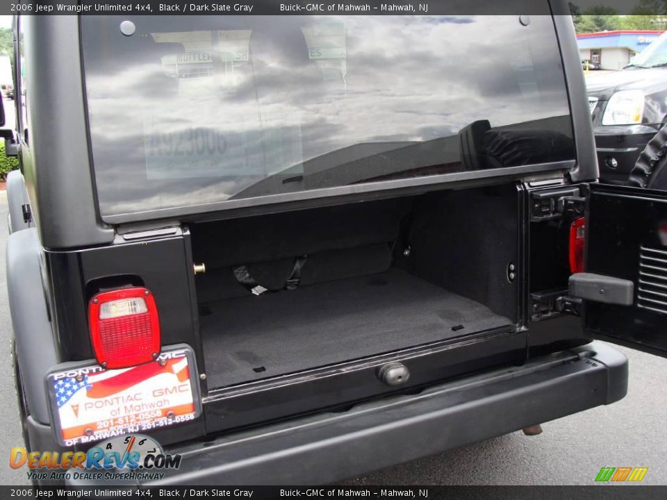 2006 Jeep Wrangler Unlimited 4x4 Black / Dark Slate Gray Photo #25