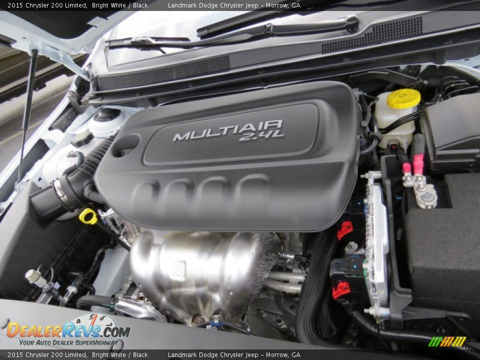 2015 Chrysler 200 Limited Bright White / Black Photo #8