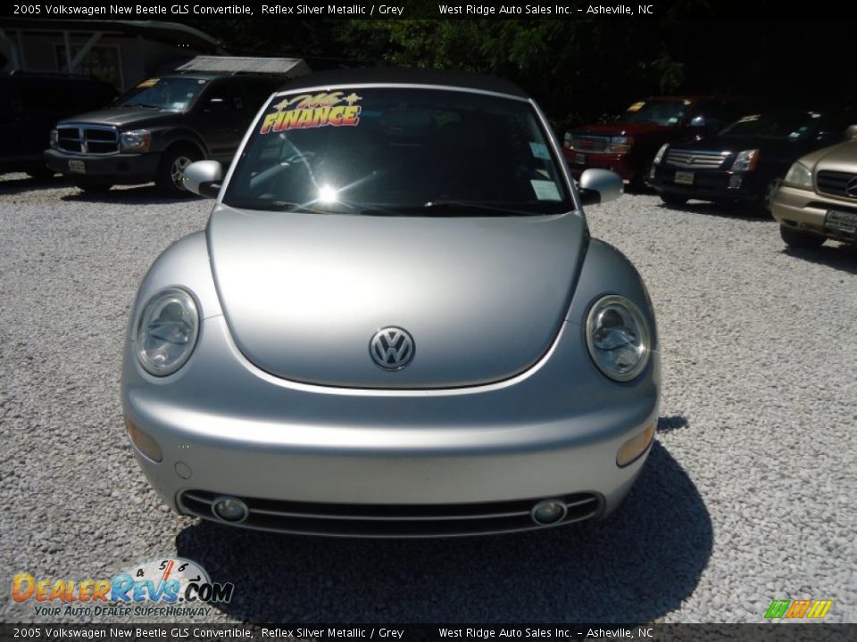 2005 Volkswagen New Beetle GLS Convertible Reflex Silver Metallic / Grey Photo #2