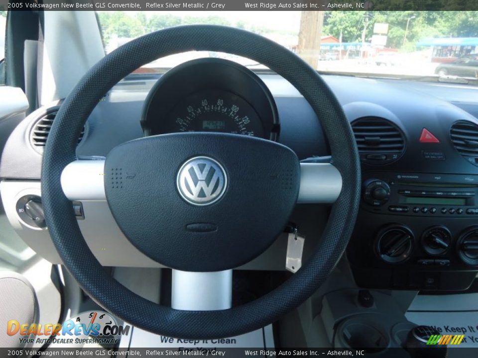 2005 Volkswagen New Beetle GLS Convertible Steering Wheel Photo #13