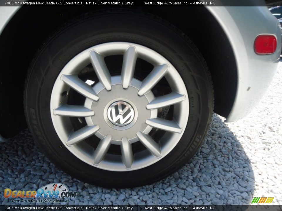 2005 Volkswagen New Beetle GLS Convertible Wheel Photo #29