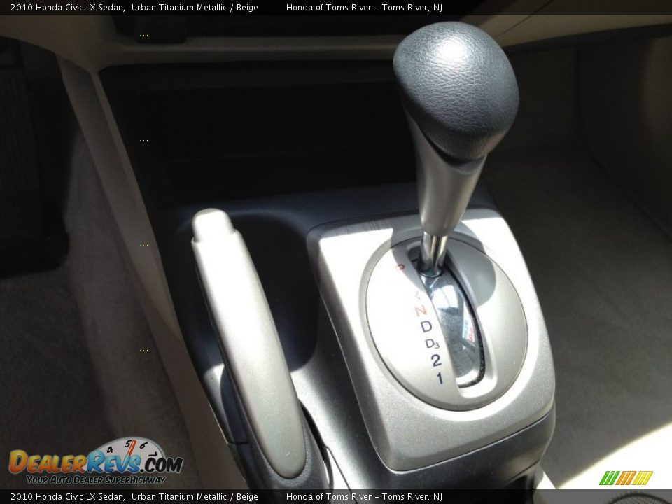 2010 Honda Civic LX Sedan Urban Titanium Metallic / Beige Photo #18