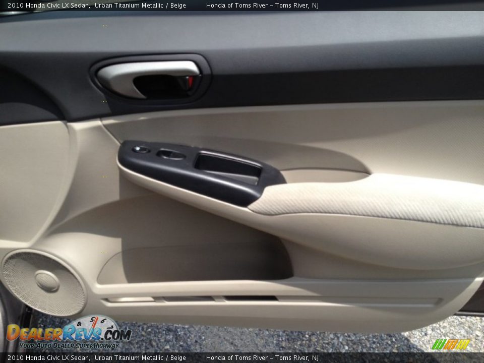 2010 Honda Civic LX Sedan Urban Titanium Metallic / Beige Photo #27
