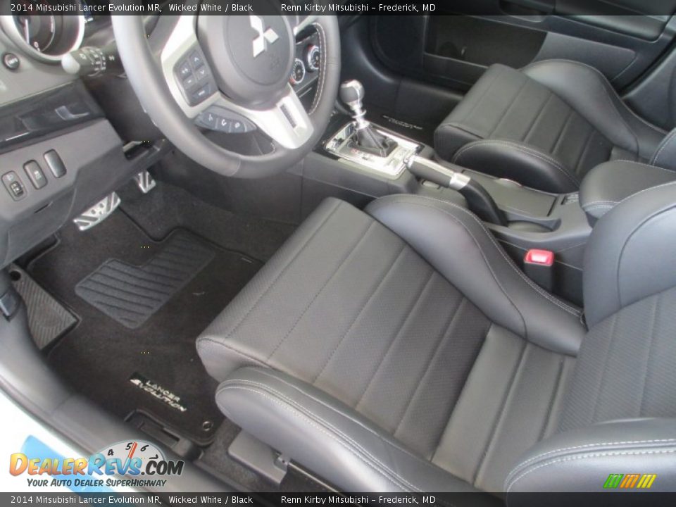 Front Seat of 2014 Mitsubishi Lancer Evolution MR Photo #14