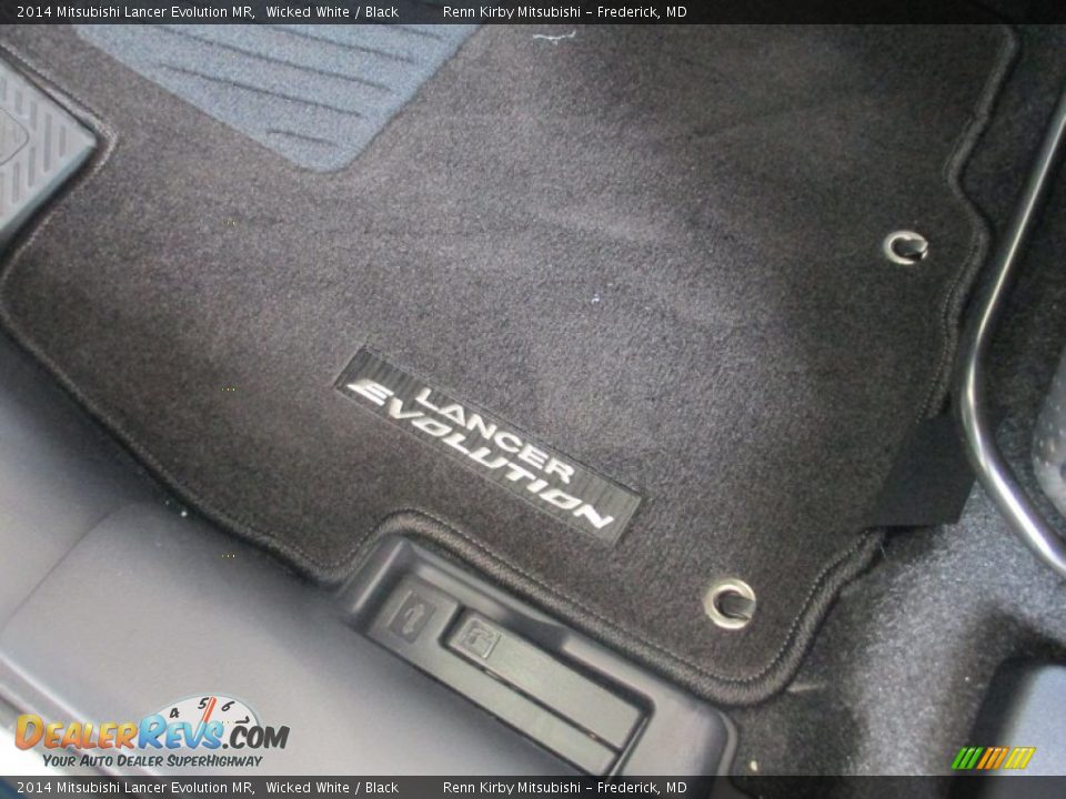 2014 Mitsubishi Lancer Evolution MR Wicked White / Black Photo #17