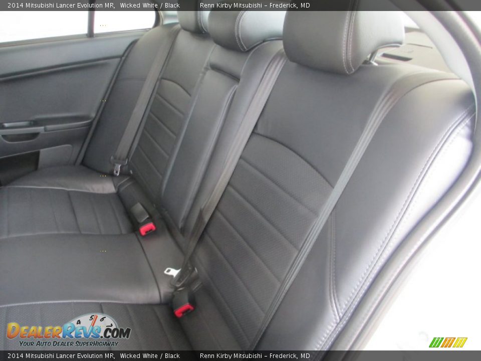 Rear Seat of 2014 Mitsubishi Lancer Evolution MR Photo #18