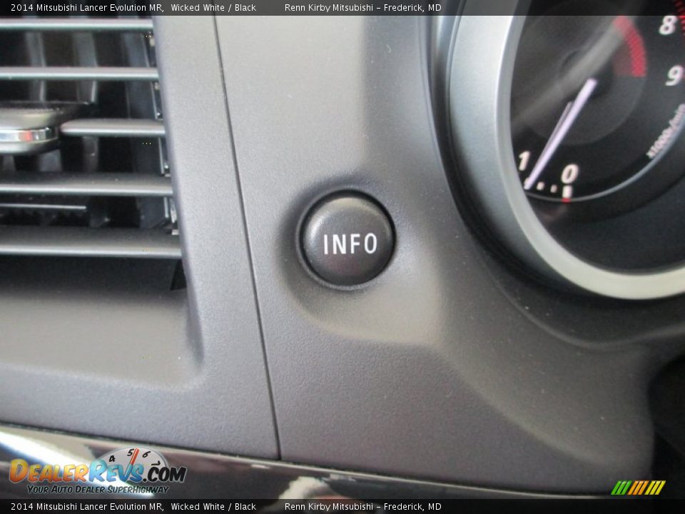 2014 Mitsubishi Lancer Evolution MR Wicked White / Black Photo #24