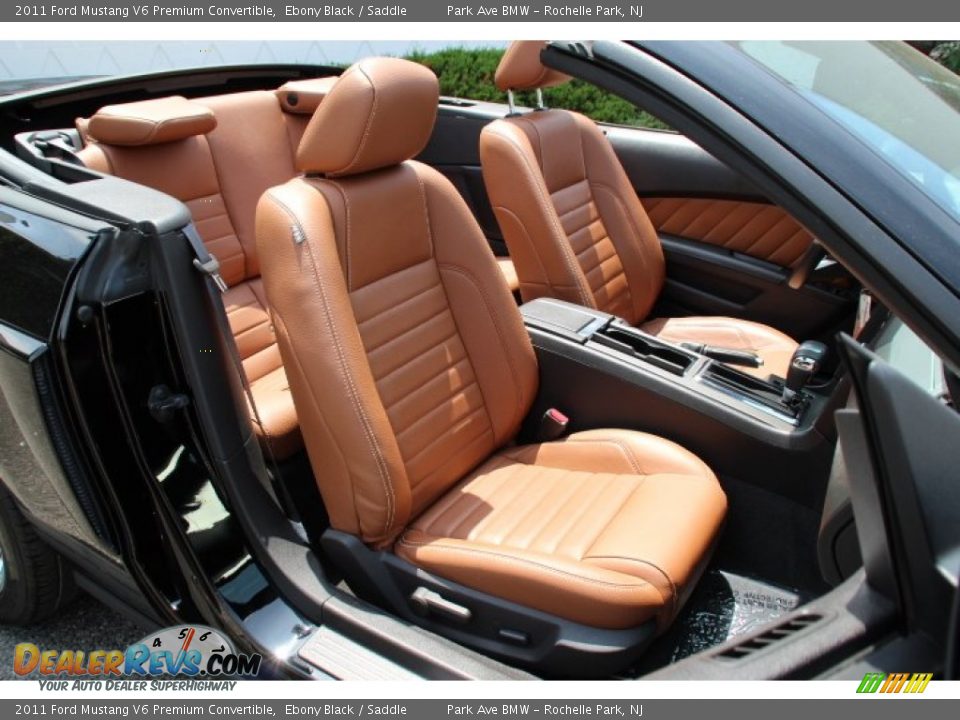 2011 Ford Mustang V6 Premium Convertible Ebony Black / Saddle Photo #27