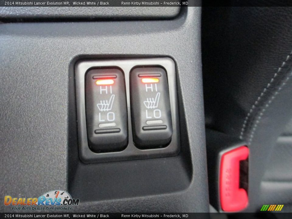Controls of 2014 Mitsubishi Lancer Evolution MR Photo #36