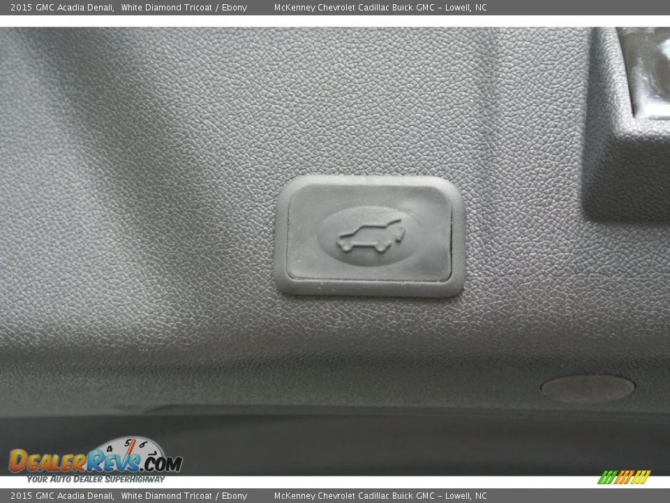 2015 GMC Acadia Denali White Diamond Tricoat / Ebony Photo #20