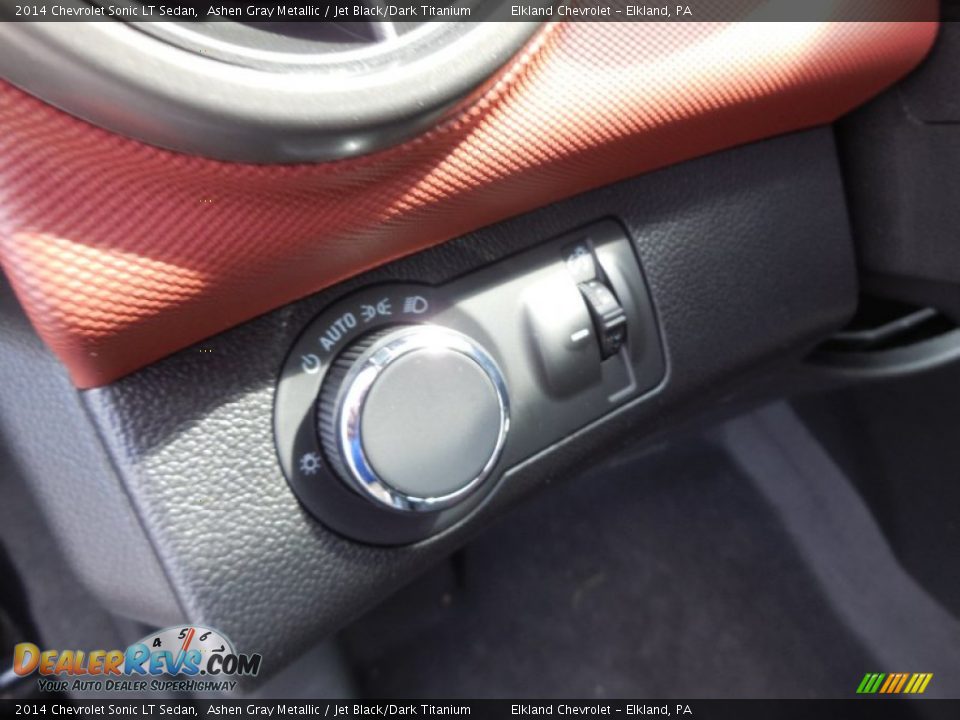 2014 Chevrolet Sonic LT Sedan Ashen Gray Metallic / Jet Black/Dark Titanium Photo #24