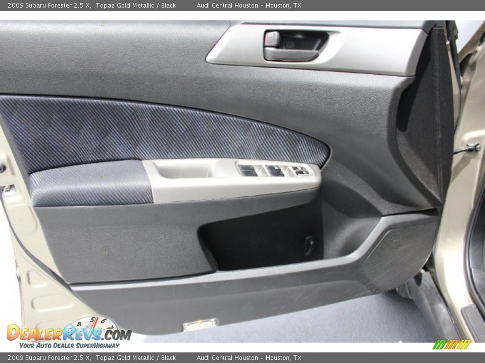 Door Panel of 2009 Subaru Forester 2.5 X Photo #10