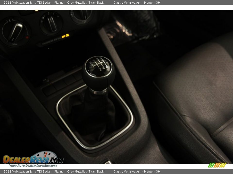 2011 Volkswagen Jetta TDI Sedan Platinum Gray Metallic / Titan Black Photo #16