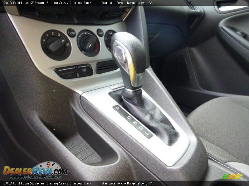 2013 Ford Focus SE Sedan Sterling Gray / Charcoal Black Photo #17