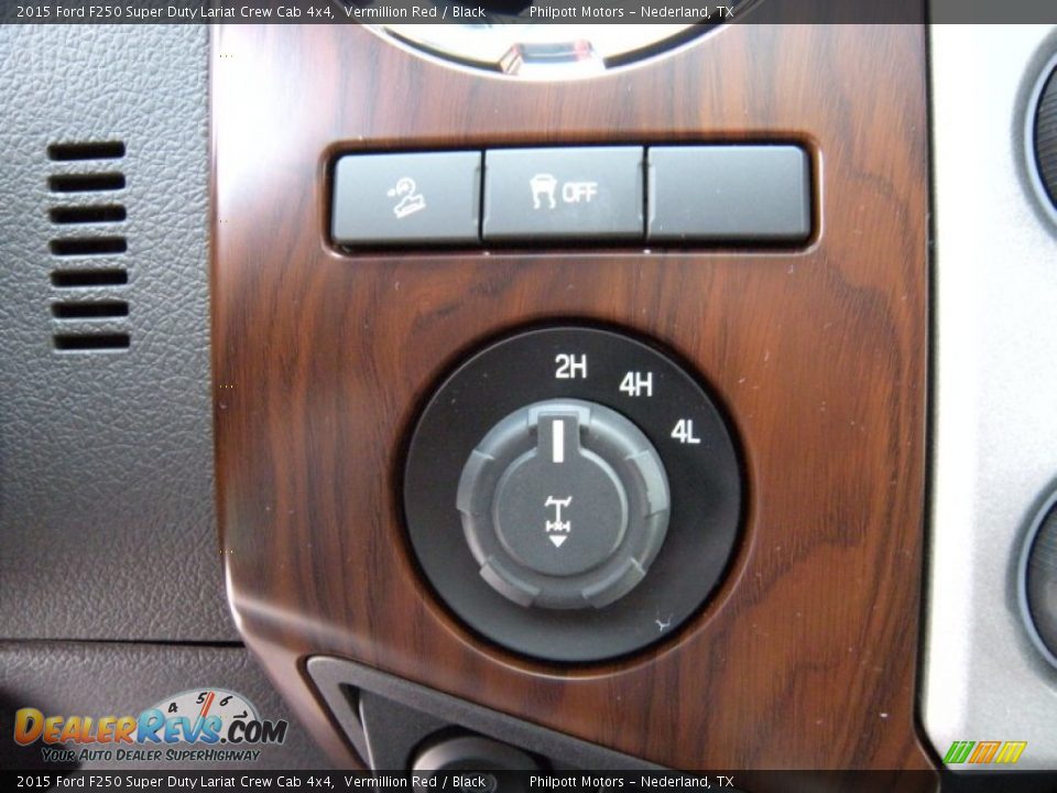 Controls of 2015 Ford F250 Super Duty Lariat Crew Cab 4x4 Photo #36