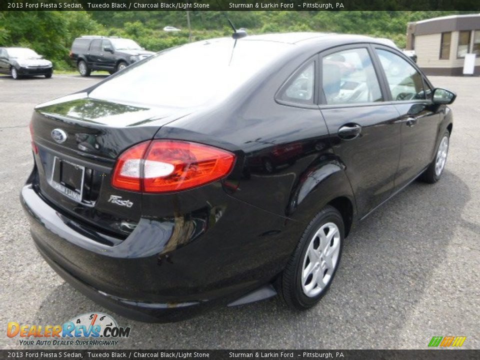 2013 Ford Fiesta S Sedan Tuxedo Black / Charcoal Black/Light Stone Photo #2