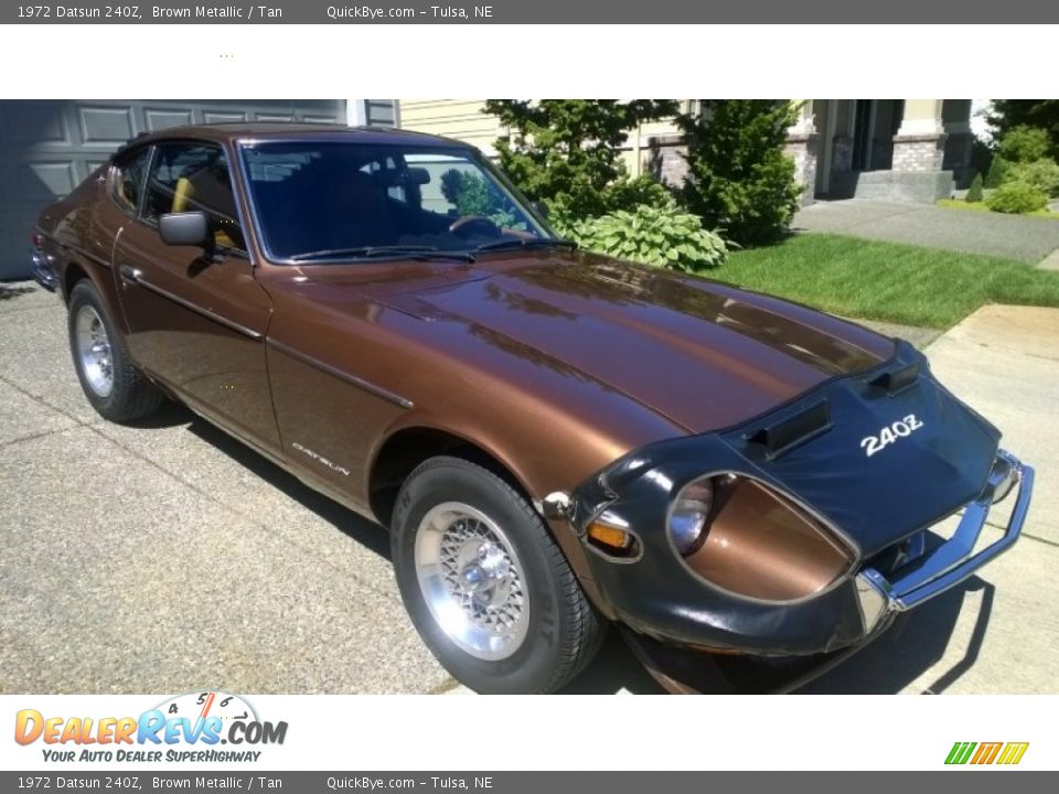 Front 3/4 View of 1972 Datsun 240Z  Photo #1