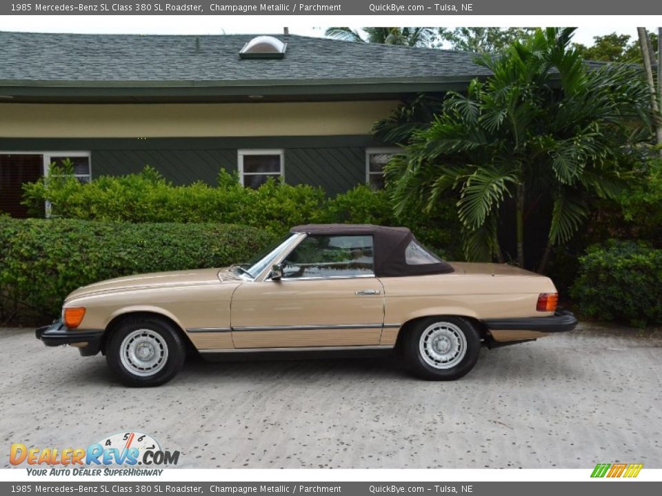 1985 Mercedes-Benz SL Class 380 SL Roadster Champagne Metallic / Parchment Photo #4
