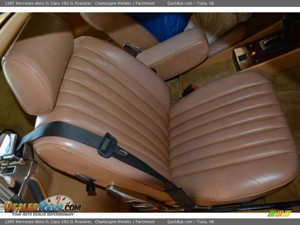 1985 Mercedes-Benz SL Class 380 SL Roadster Champagne Metallic / Parchment Photo #21