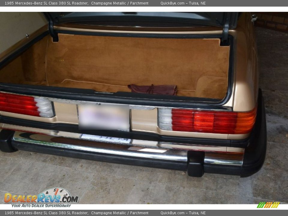 1985 Mercedes-Benz SL Class 380 SL Roadster Champagne Metallic / Parchment Photo #34