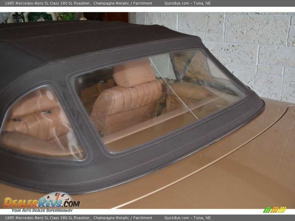 1985 Mercedes-Benz SL Class 380 SL Roadster Champagne Metallic / Parchment Photo #35