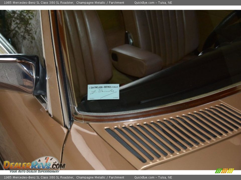 1985 Mercedes-Benz SL Class 380 SL Roadster Champagne Metallic / Parchment Photo #36