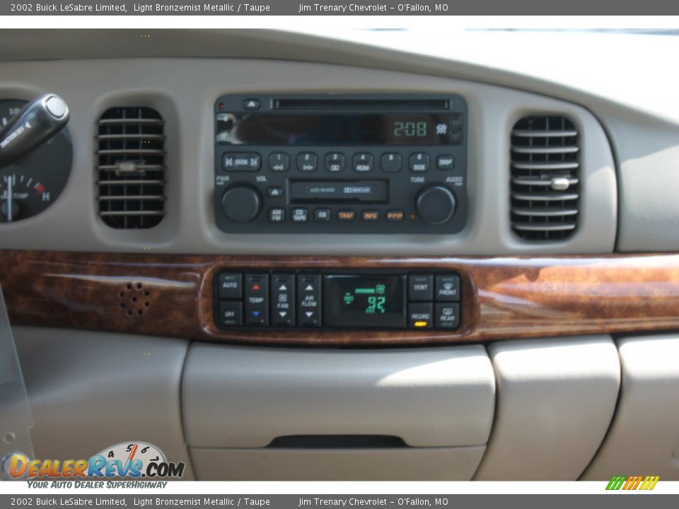 2002 Buick LeSabre Limited Light Bronzemist Metallic / Taupe Photo #12