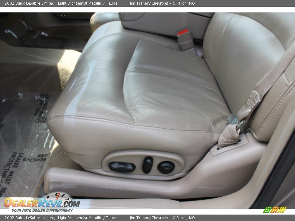2002 Buick LeSabre Limited Light Bronzemist Metallic / Taupe Photo #16
