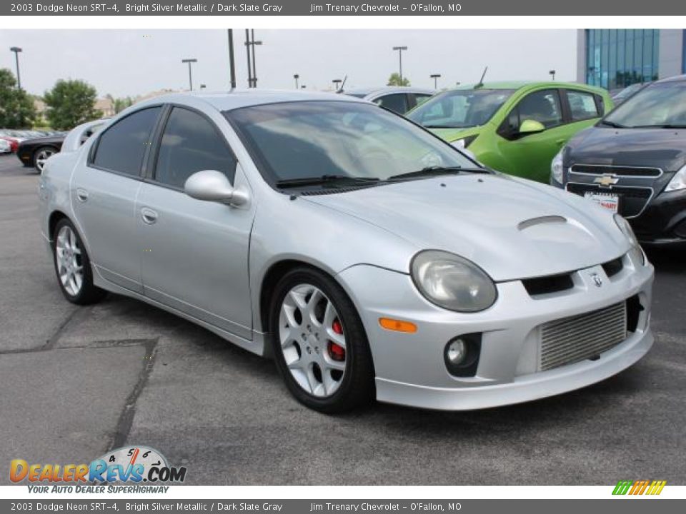 Front 3/4 View of 2003 Dodge Neon SRT-4 Photo #2