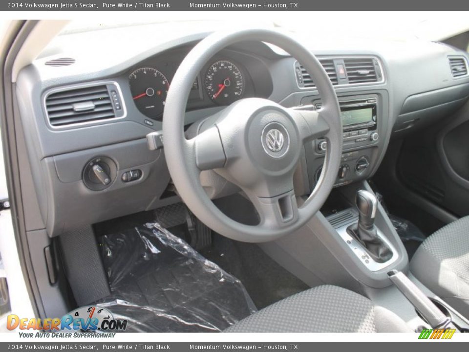 2014 Volkswagen Jetta S Sedan Pure White / Titan Black Photo #10
