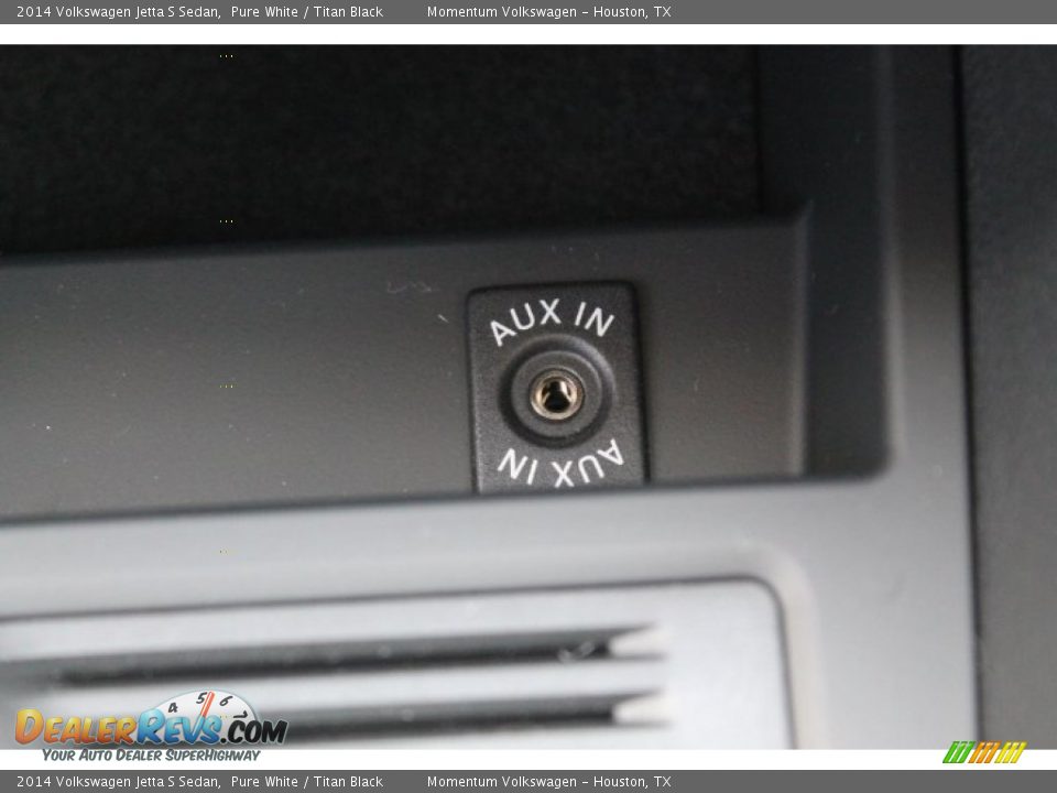 2014 Volkswagen Jetta S Sedan Pure White / Titan Black Photo #15