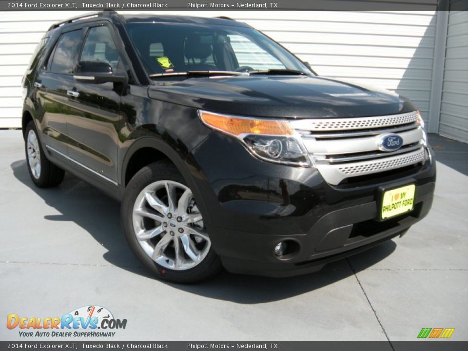 2014 Ford Explorer XLT Tuxedo Black / Charcoal Black Photo #2