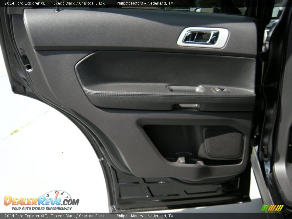2014 Ford Explorer XLT Tuxedo Black / Charcoal Black Photo #21