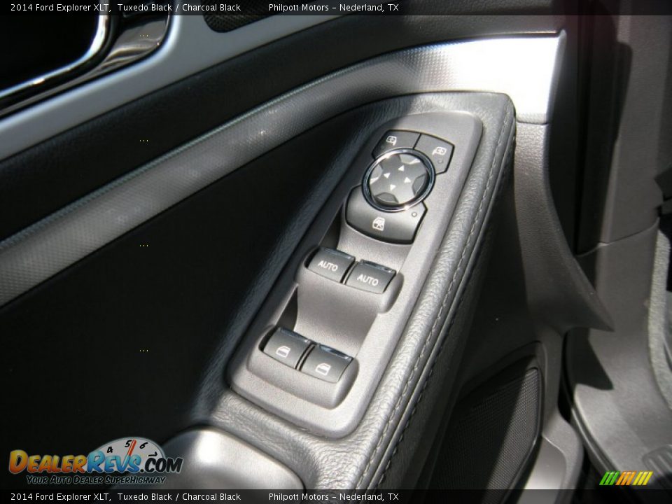 2014 Ford Explorer XLT Tuxedo Black / Charcoal Black Photo #25