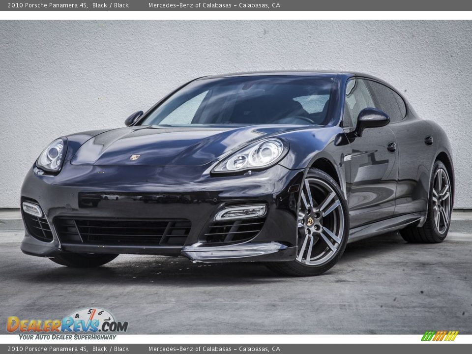 Front 3/4 View of 2010 Porsche Panamera 4S Photo #13