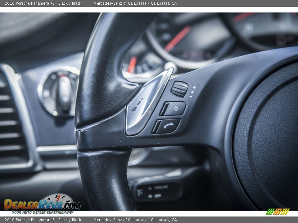 Controls of 2010 Porsche Panamera 4S Photo #17