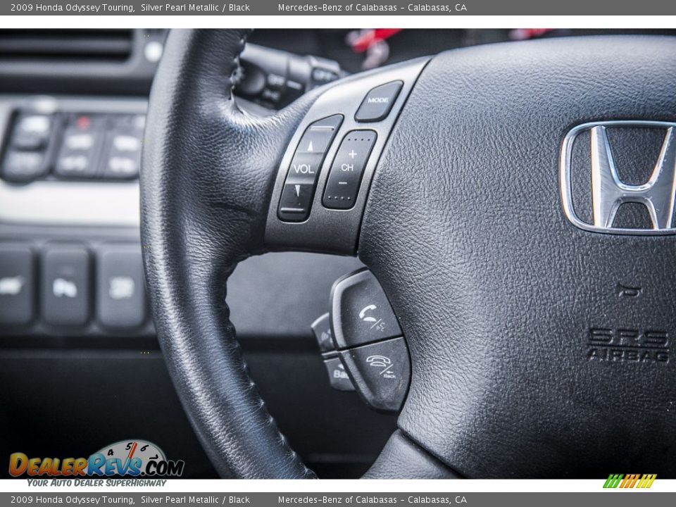 Controls of 2009 Honda Odyssey Touring Photo #17