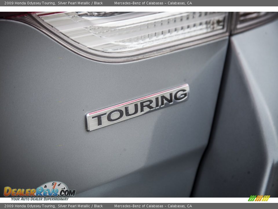 2009 Honda Odyssey Touring Silver Pearl Metallic / Black Photo #30