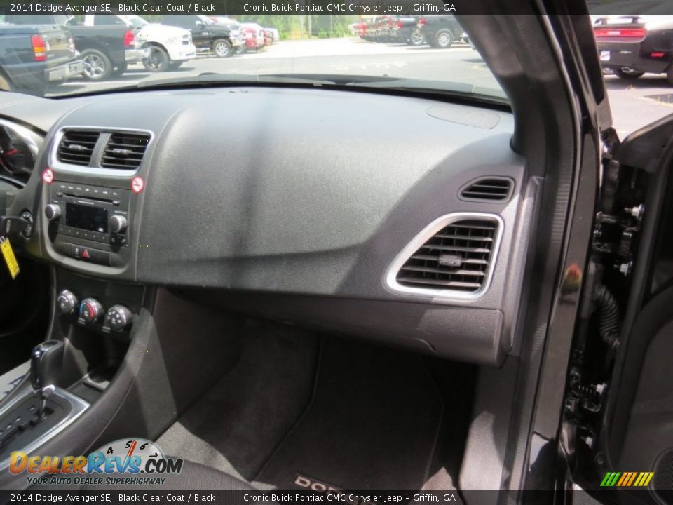 2014 Dodge Avenger SE Black Clear Coat / Black Photo #18